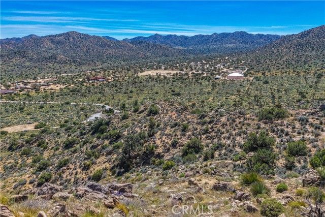 58215 Santa Barbara, Yucca Valley, CA 92284