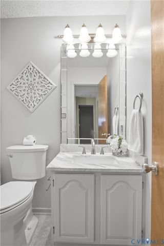 14202 Spring Gate Ter, Midlothian, VA 23112