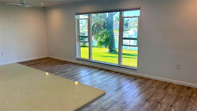 4331 44TH STREET S, St Petersburg, FL 33711