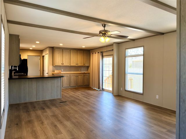 229 Forest Lane Drive B, Mabank, TX 75156