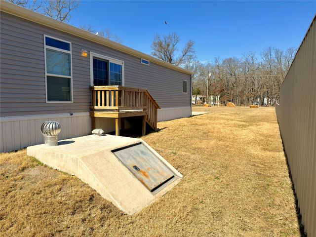 229 Forest Lane Drive B, Mabank, TX 75156