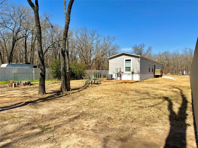229 Forest Lane Drive B, Mabank, TX 75156