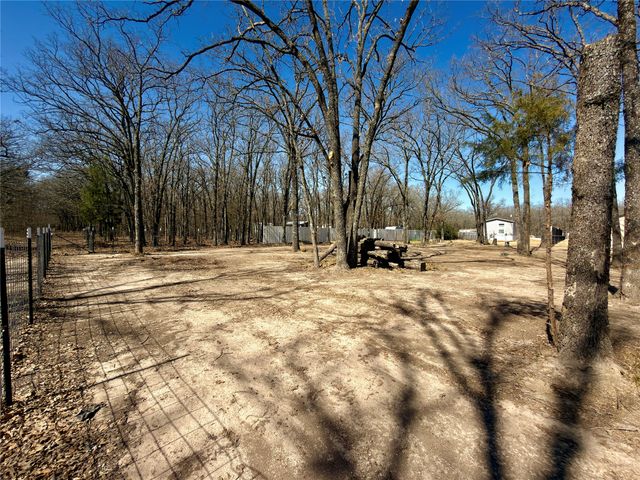 229 Forest Lane Drive B, Mabank, TX 75156