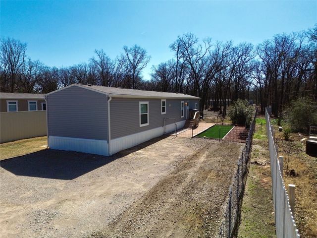 229 Forest Lane Drive B, Mabank, TX 75156