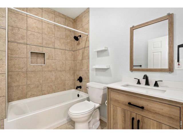 5927 Fall Harvest Way, Fort Collins, CO 80528