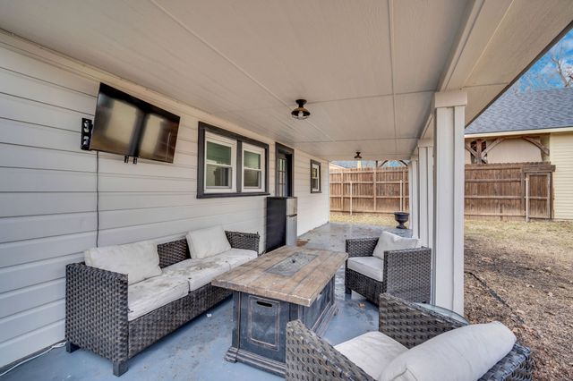 111 Mckenzie Street, Waxahachie, TX 75165