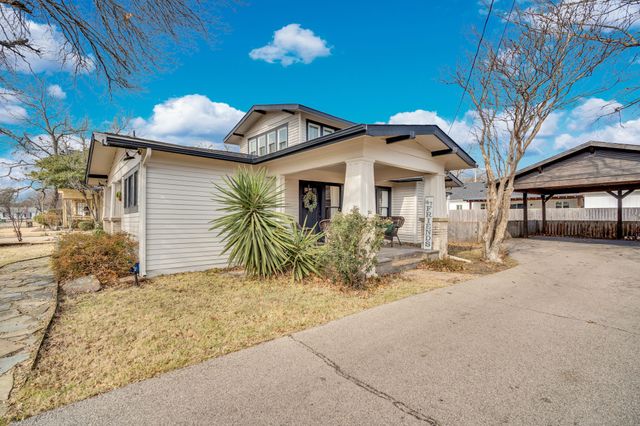 111 Mckenzie Street, Waxahachie, TX 75165