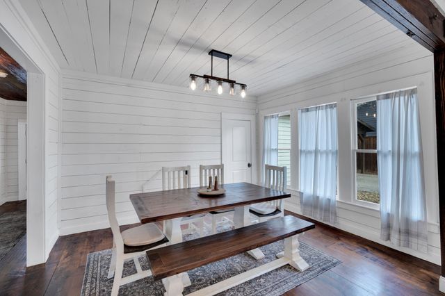 111 Mckenzie Street, Waxahachie, TX 75165