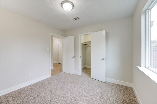 328 Meadow Wood Court, League City, TX 77573