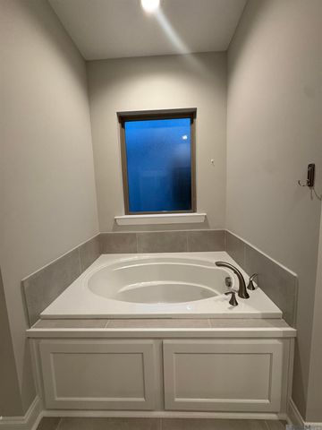 10606 Highland Lakes Dr, Denham Springs, LA 70726