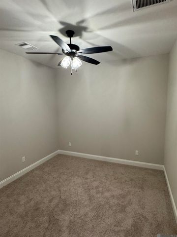 10606 Highland Lakes Dr, Denham Springs, LA 70726