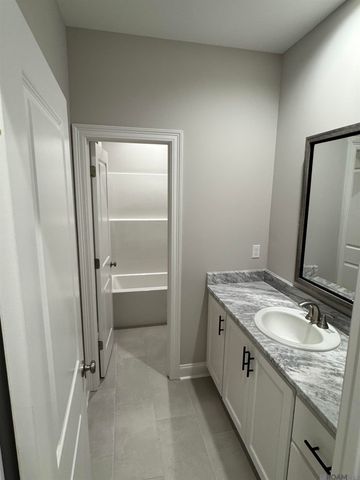 10606 Highland Lakes Dr, Denham Springs, LA 70726