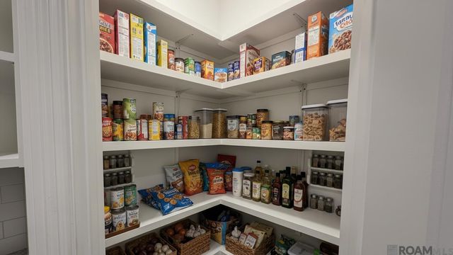 10606 Highland Lakes Dr, Denham Springs, LA 70726