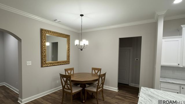 10606 Highland Lakes Dr, Denham Springs, LA 70726