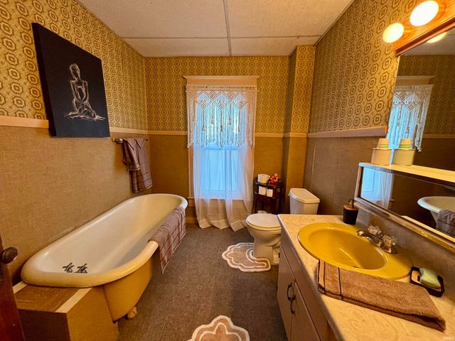 103 E Peterson Street, Otterbein, IN 47970