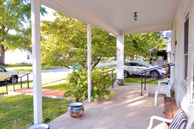 103 E Peterson Street, Otterbein, IN 47970