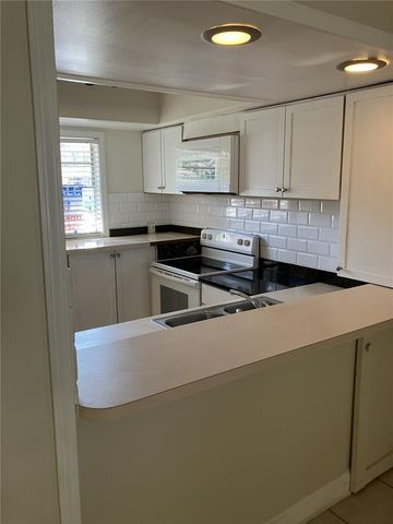 4515 W HUMPHREY STREET, Tampa, FL 33614