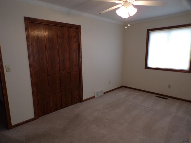417 ALTA VISTA DR, Rapid City, SD 57701