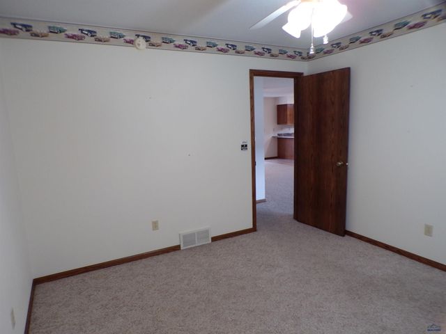 417 ALTA VISTA DR, Rapid City, SD 57701