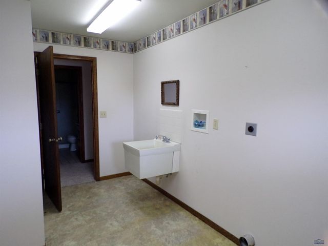 417 ALTA VISTA DR, Rapid City, SD 57701