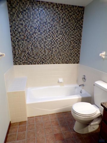 417 ALTA VISTA DR, Rapid City, SD 57701