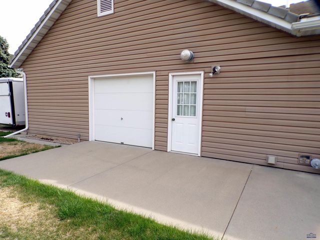 417 ALTA VISTA DR, Rapid City, SD 57701