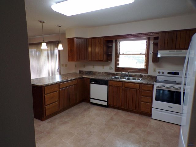 417 ALTA VISTA DR, Rapid City, SD 57701