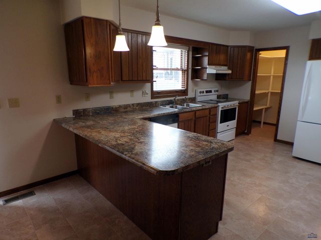 417 ALTA VISTA DR, Rapid City, SD 57701