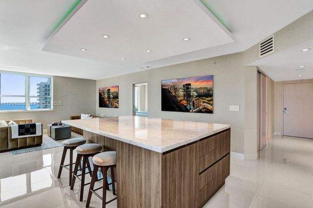 90 Alton Rd 2701, Miami Beach, FL 33139