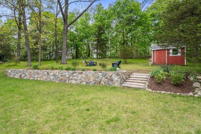4 Brigham Ct, Natick, MA 01760