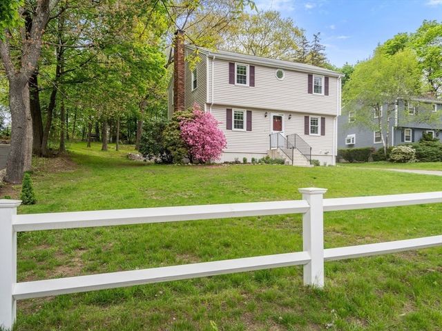 4 Brigham Ct, Natick, MA 01760