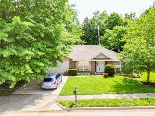 2020 MARTINSHIRE DR, Columbia, MO 65203
