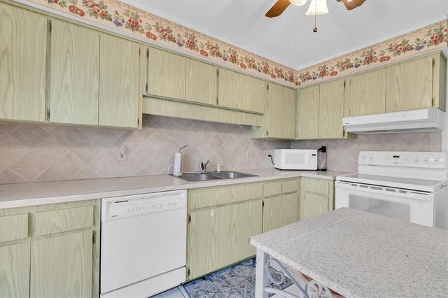 4027 DAVIT DRIVE, New Port Richey, FL 34652