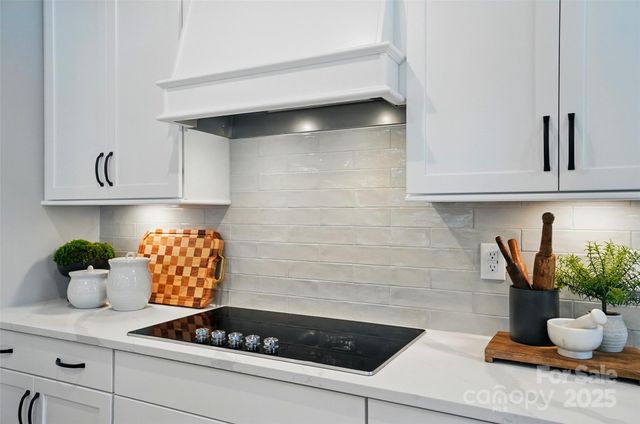 12111 Lavinia Lane, Charlotte, NC 28277