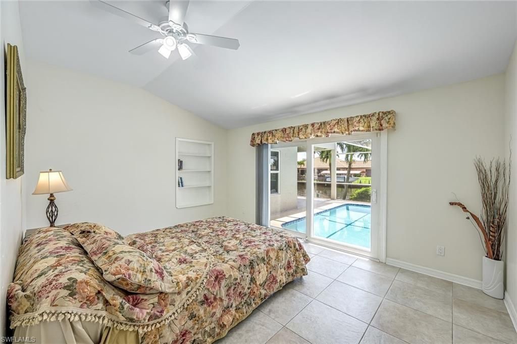 Image 11 of property listing at 1303 SE 20th CT, Cape Coral, FL 33990