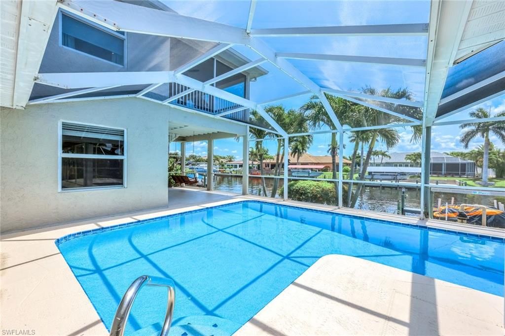 Image 28 of property listing at 1303 SE 20th CT, Cape Coral, FL 33990