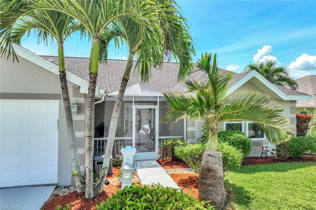 Image 32 of property listing at 1303 SE 20th CT, Cape Coral, FL 33990