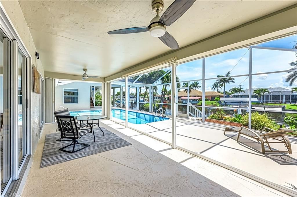 Image 34 of property listing at 1303 SE 20th CT, Cape Coral, FL 33990