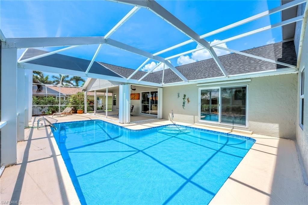 Image 40 of property listing at 1303 SE 20th CT, Cape Coral, FL 33990