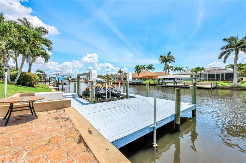 Image 44 of property listing at 1303 SE 20th CT, Cape Coral, FL 33990