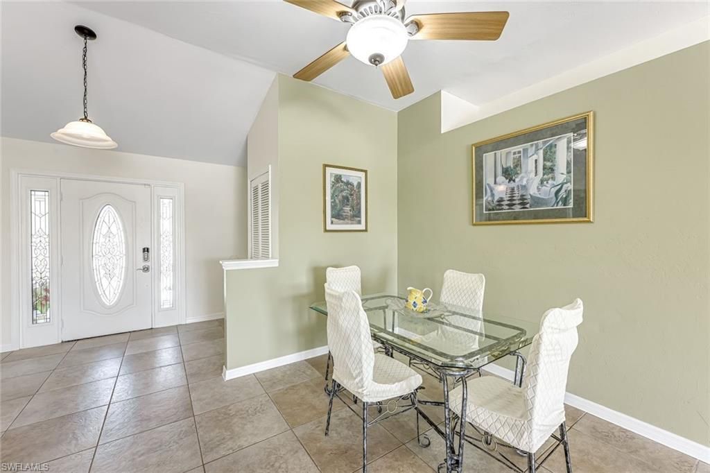 Image 8 of property listing at 1303 SE 20th CT, Cape Coral, FL 33990