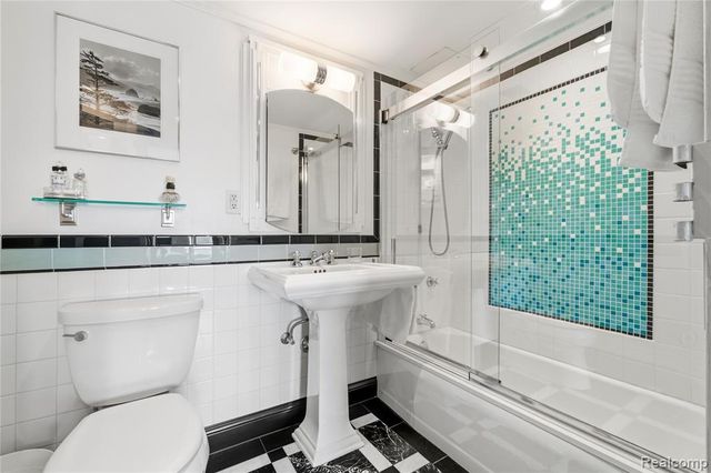 22700 Garrison Street 706, Dearborn, MI 48124