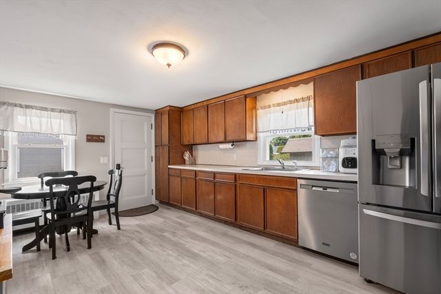 100 Norris St, Agawam, MA 01030