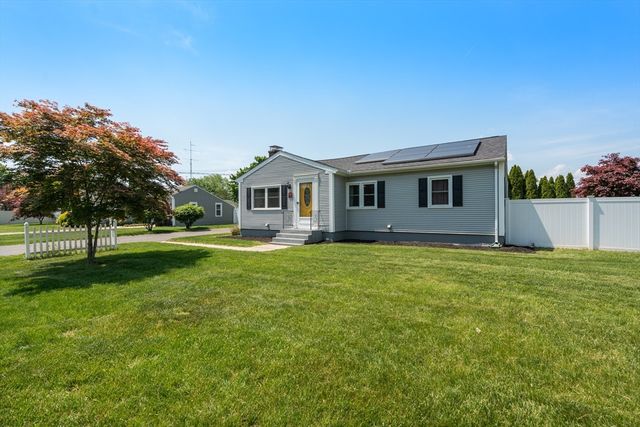 100 Norris St, Agawam, MA 01030
