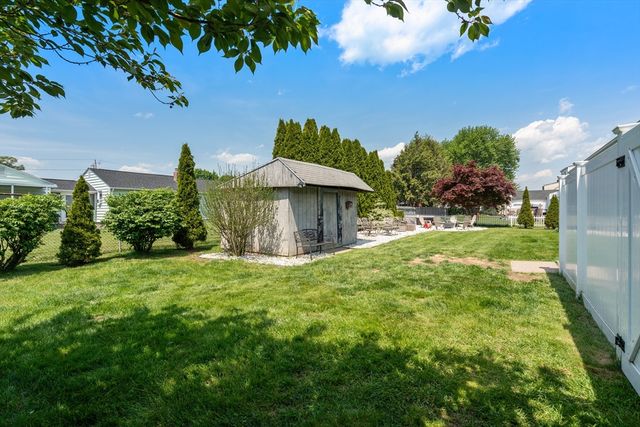 100 Norris St, Agawam, MA 01030