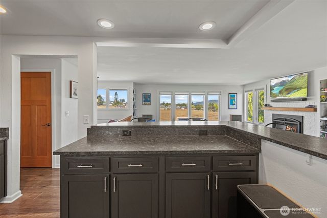 1421 24th Street, Anacortes, WA 98221