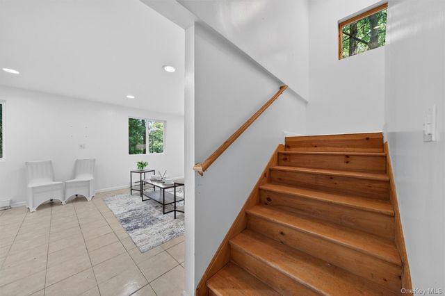 7 Cascade Trail, Monroe, NY 10950
