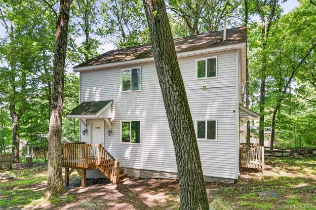 7 Cascade Trail, Monroe, NY 10950