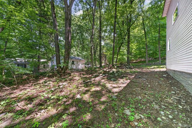 7 Cascade Trail, Monroe, NY 10950