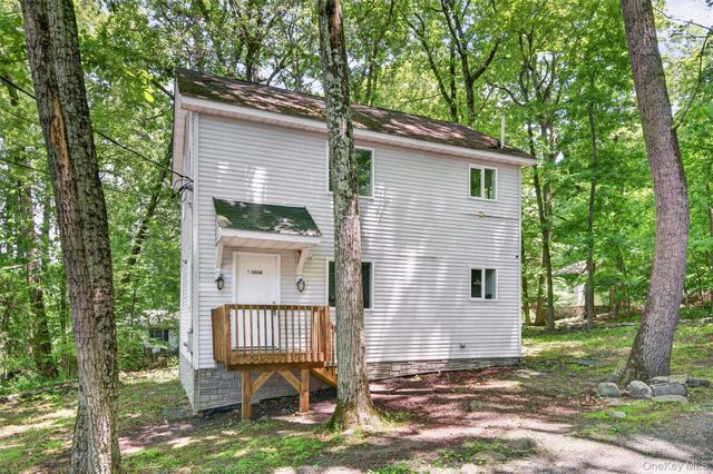 7 Cascade Trail, Monroe, NY 10950